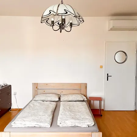 Flat With Nicest Wiew In Old Town - 3 Bedrooms, Ac * ブラチスラヴァ